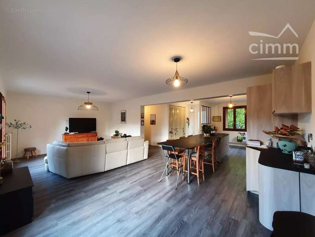 Maison à MONT-PRES-CHAMBORD