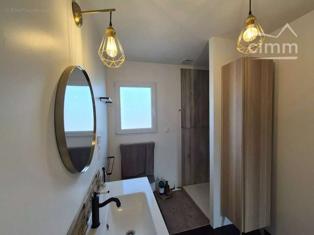 Maison à SAINT-DYE-SUR-LOIRE