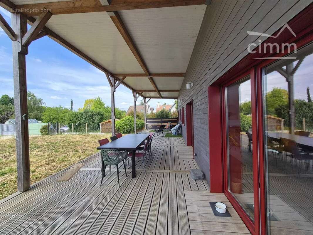 Maison à SAINT-DYE-SUR-LOIRE