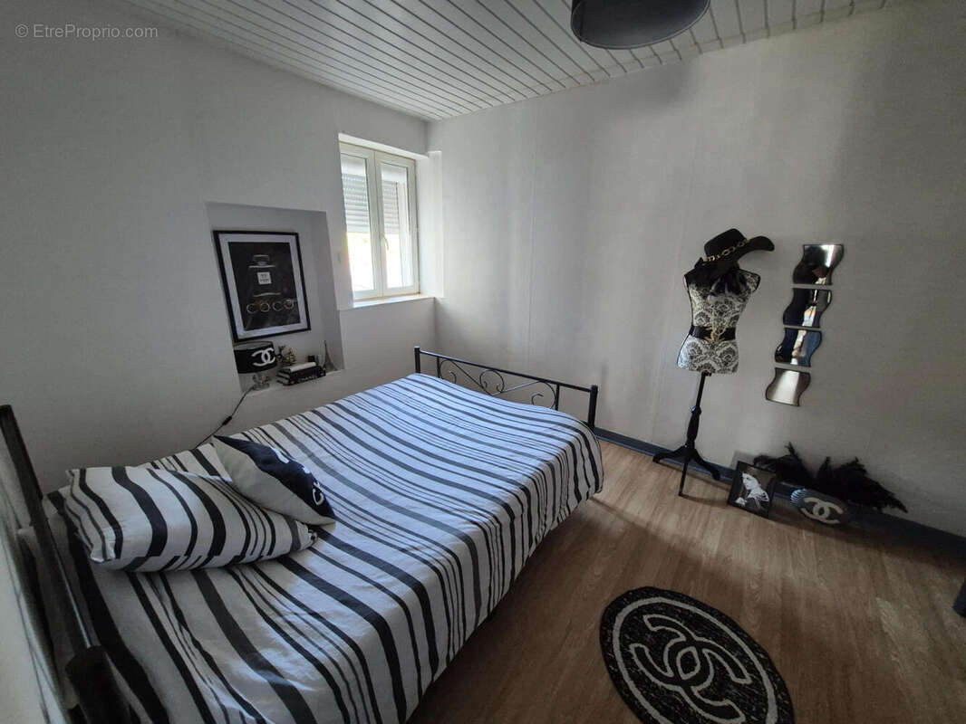 1000029484 - Maison à LE VAL-D&#039;AJOL