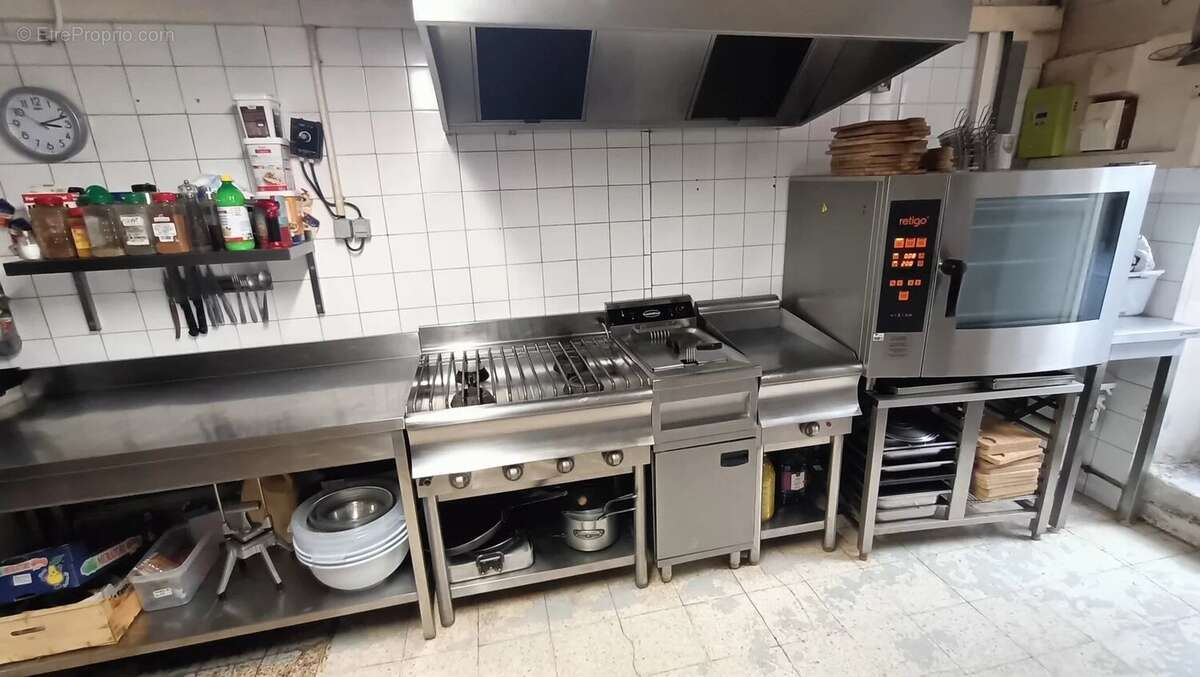 Commerce à GUILLAUMES