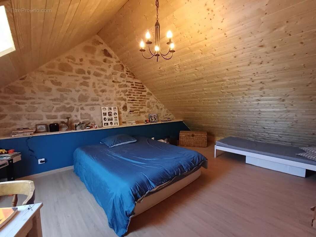 Maison à CHENERAILLES