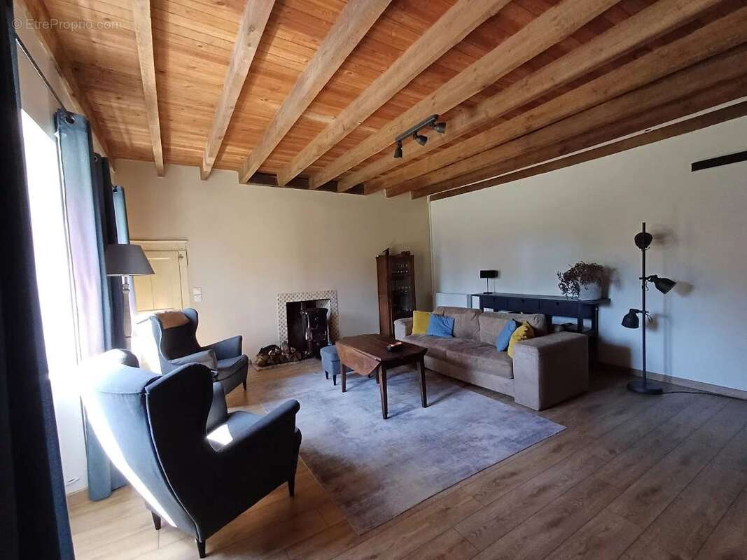 Maison à CHENERAILLES