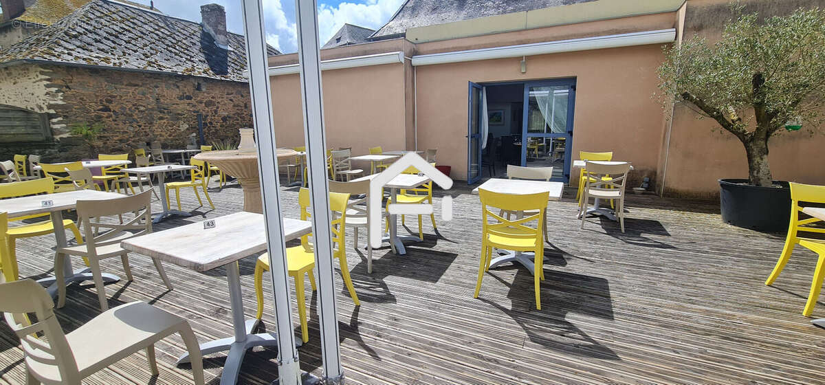 Commerce à ARNAC-POMPADOUR