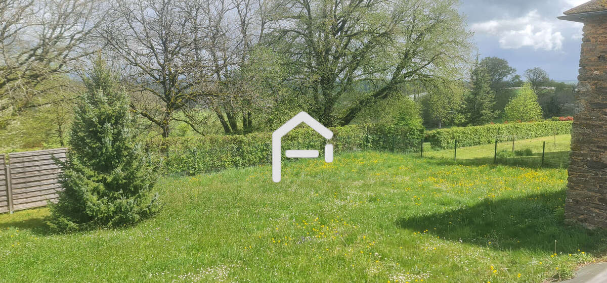 Commerce à ARNAC-POMPADOUR
