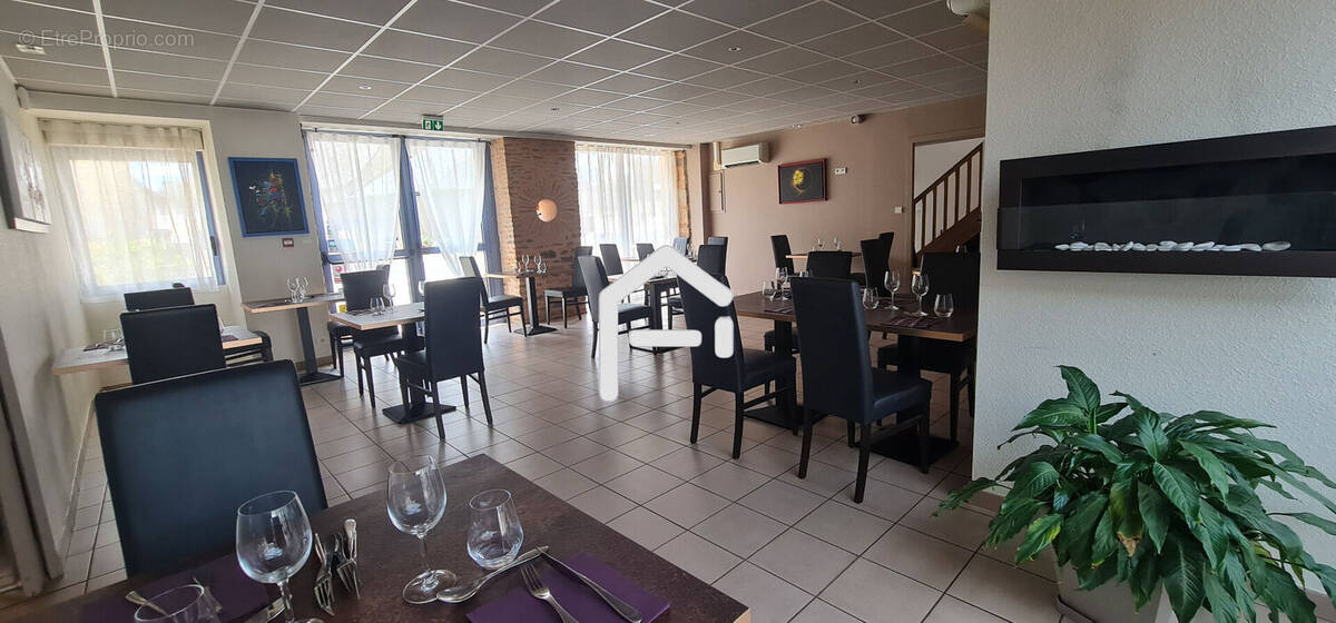 Commerce à ARNAC-POMPADOUR