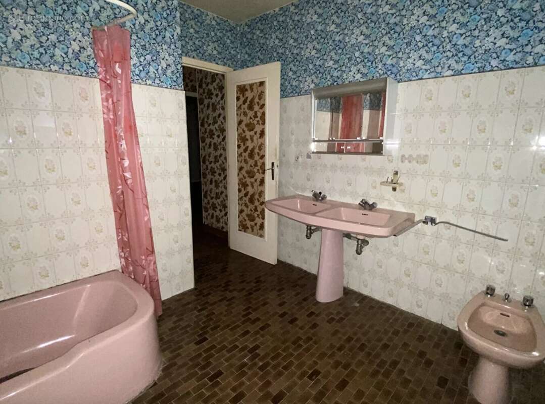 Maison à AIXE-SUR-VIENNE