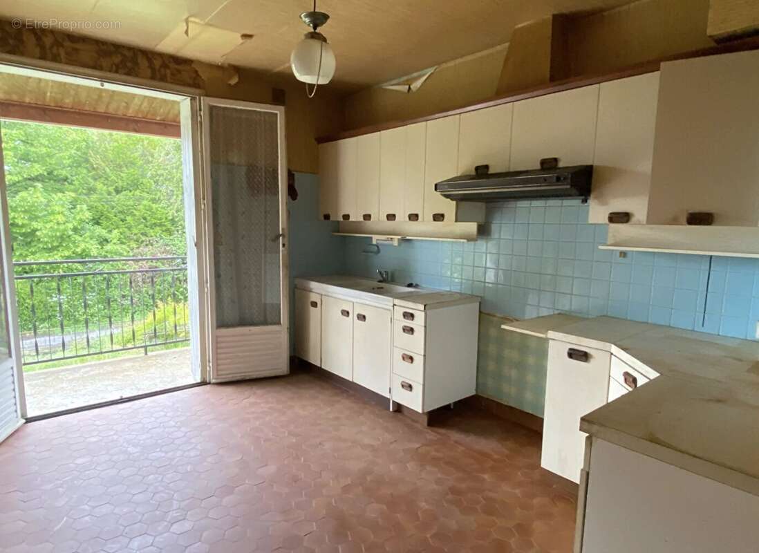 Maison à AIXE-SUR-VIENNE