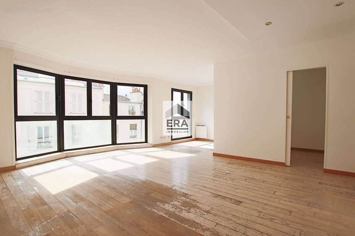 Appartement à PARIS-14E