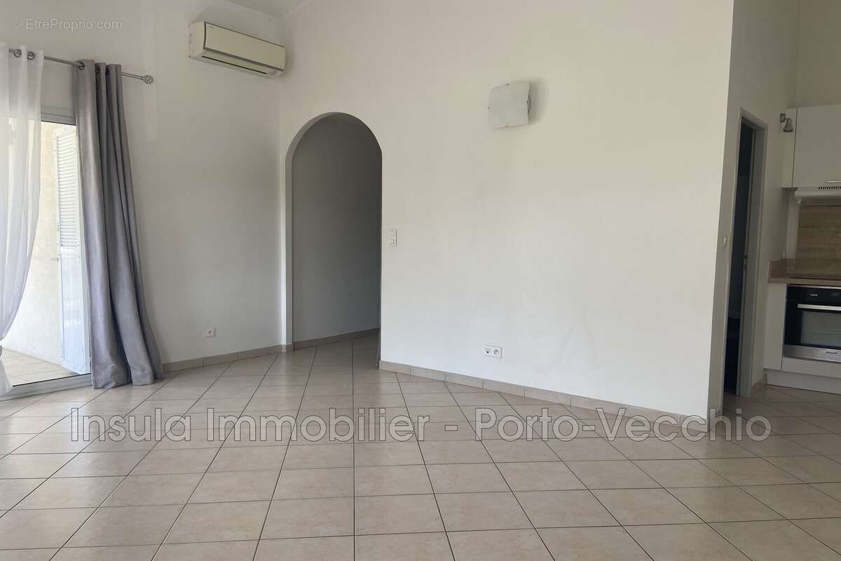 Appartement à LECCI