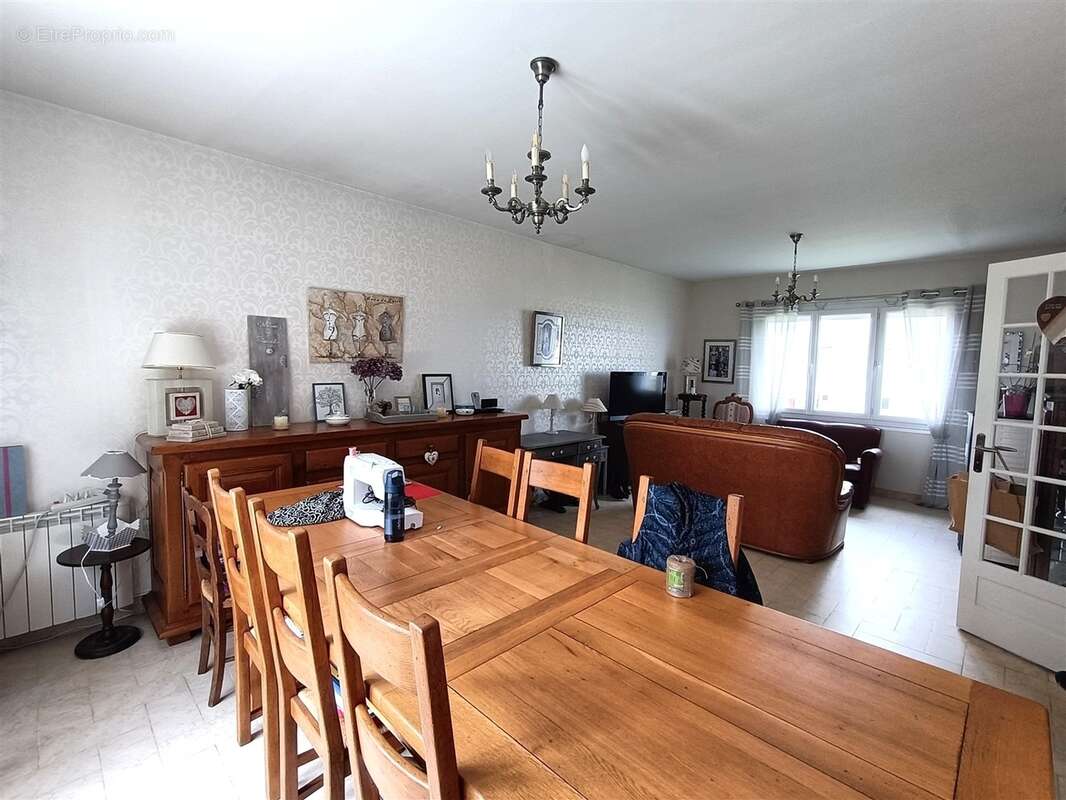 Maison à REVERCOURT