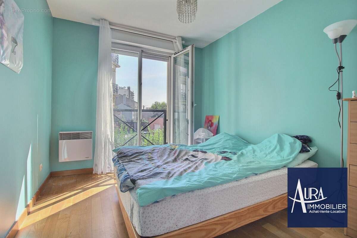 0_0009 - Appartement à LES LILAS