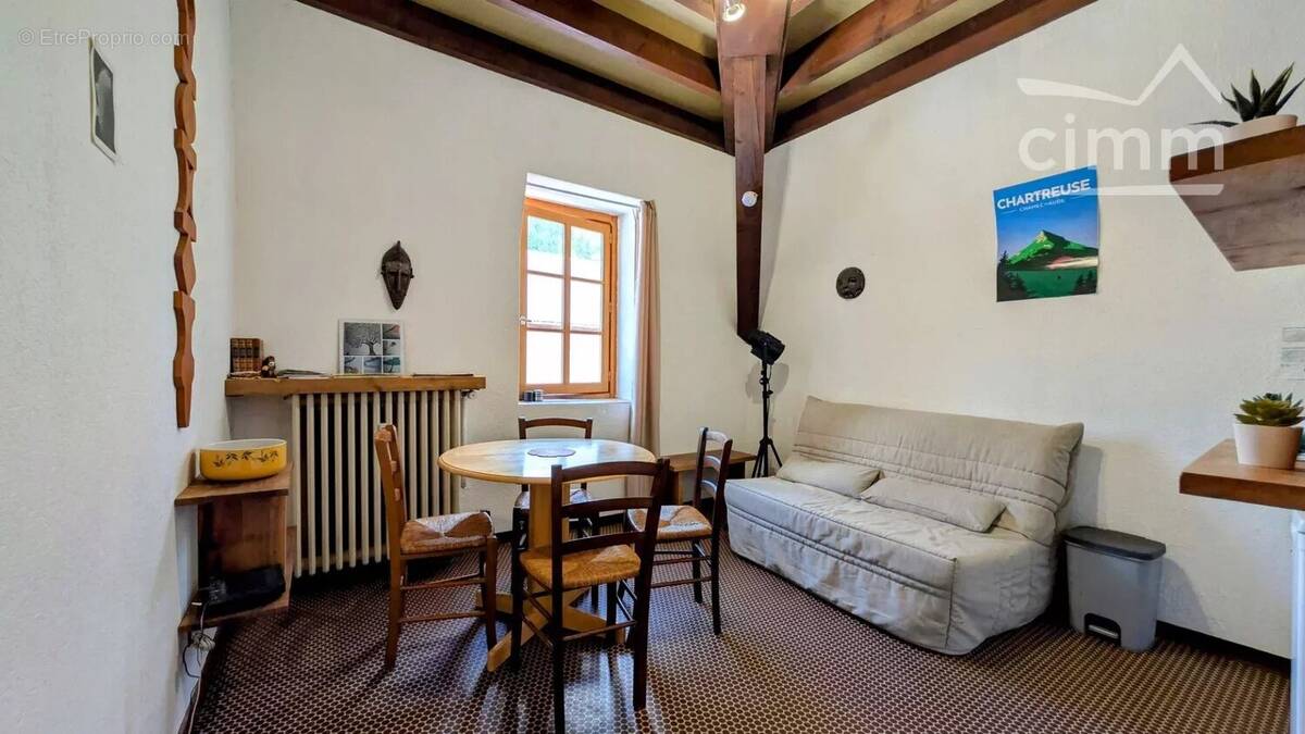 Appartement à SAINT-PIERRE-DE-CHARTREUSE