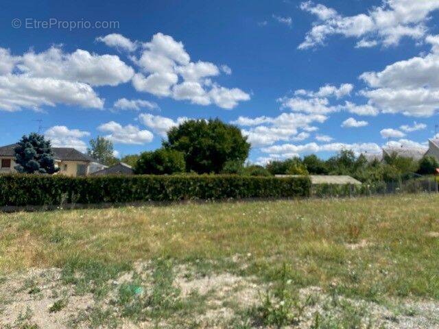 Terrain à DENEE