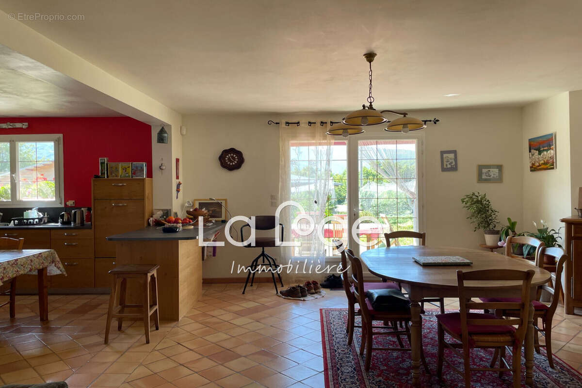 Maison à FOUILLOUSE