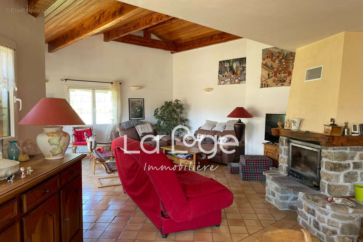 Maison à FOUILLOUSE