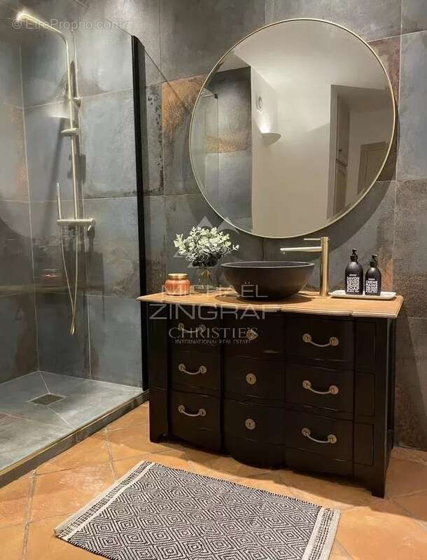 Maison à MANDELIEU-LA-NAPOULE