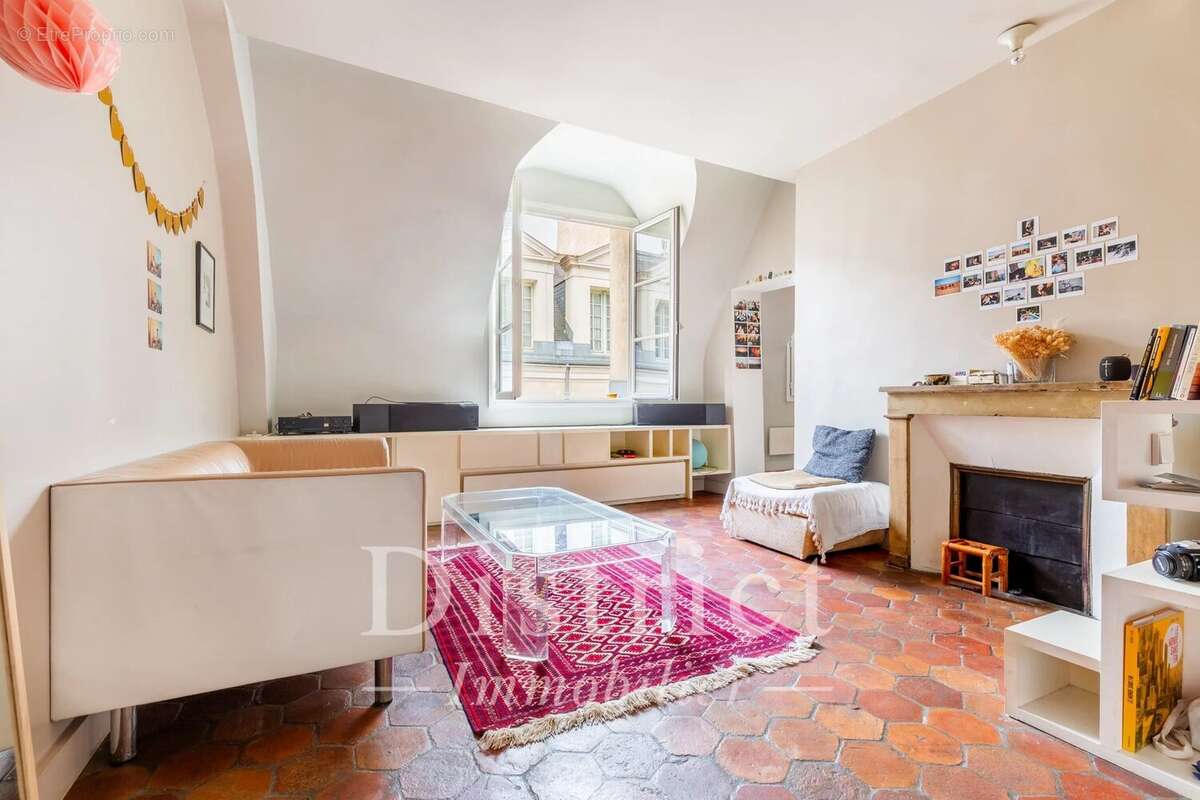 Appartement à PARIS-4E