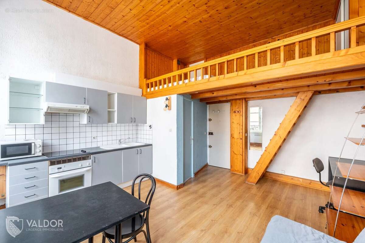 Appartement à LYON-1E