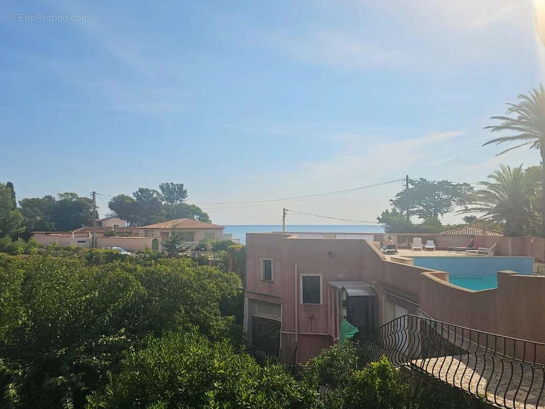 Appartement à FREJUS