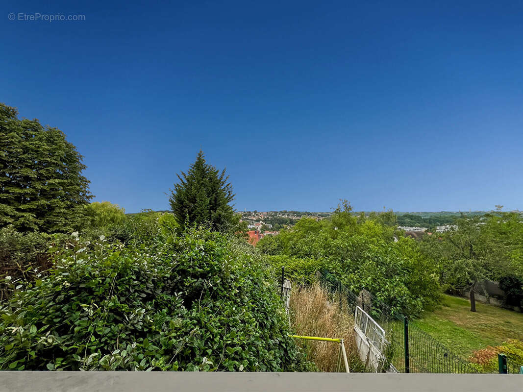 Appartement à CORBEIL-ESSONNES