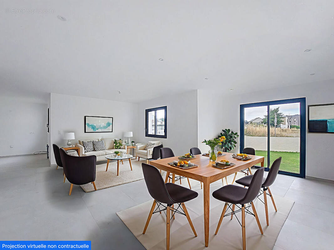 Maison à SAINTE-LUCE-SUR-LOIRE