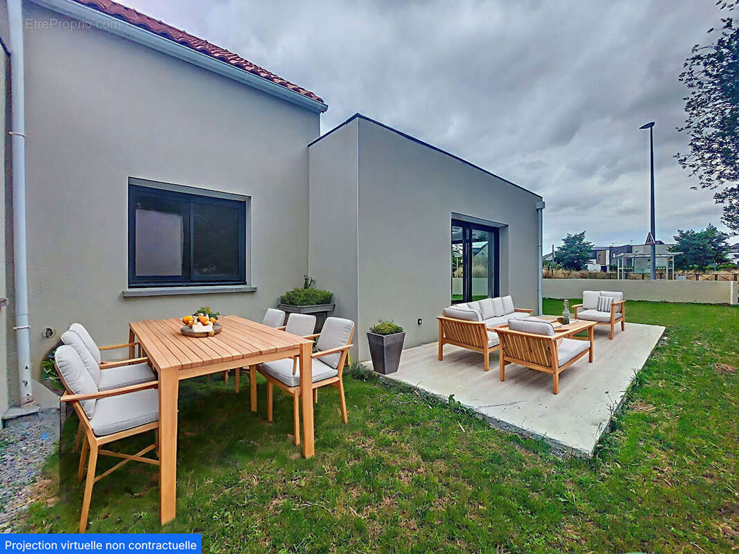 Maison à SAINTE-LUCE-SUR-LOIRE