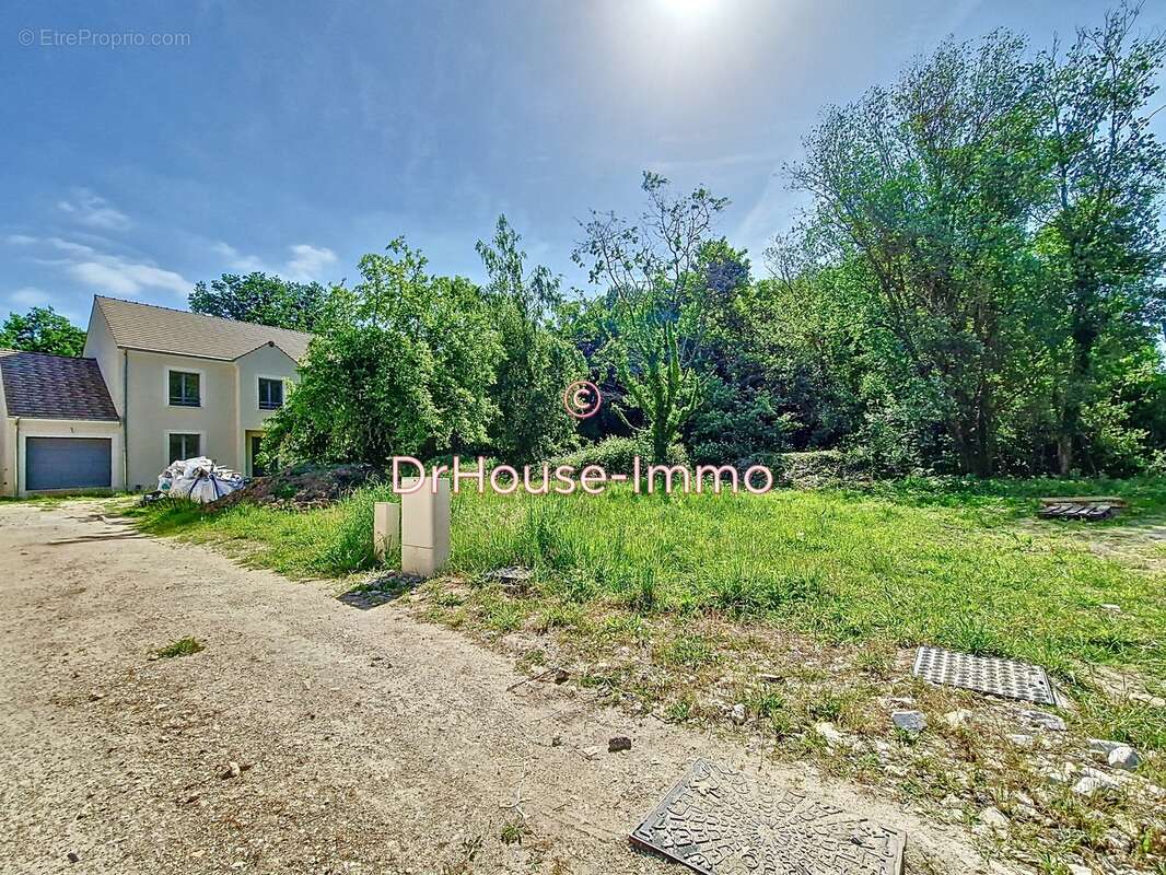 Terrain à RAMBOUILLET