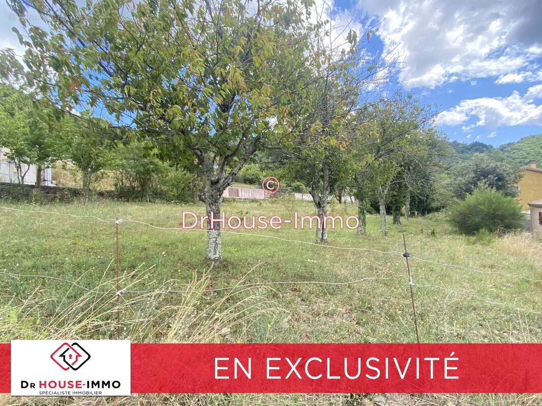 Terrain à THUEYTS