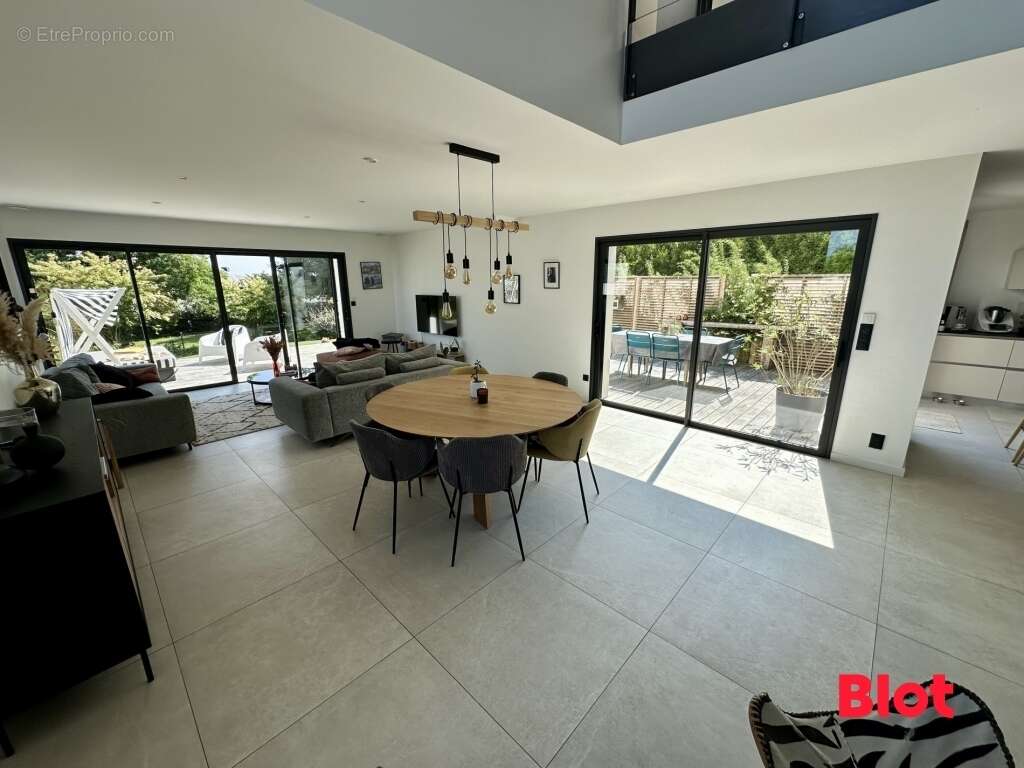 Maison à PLEUMELEUC