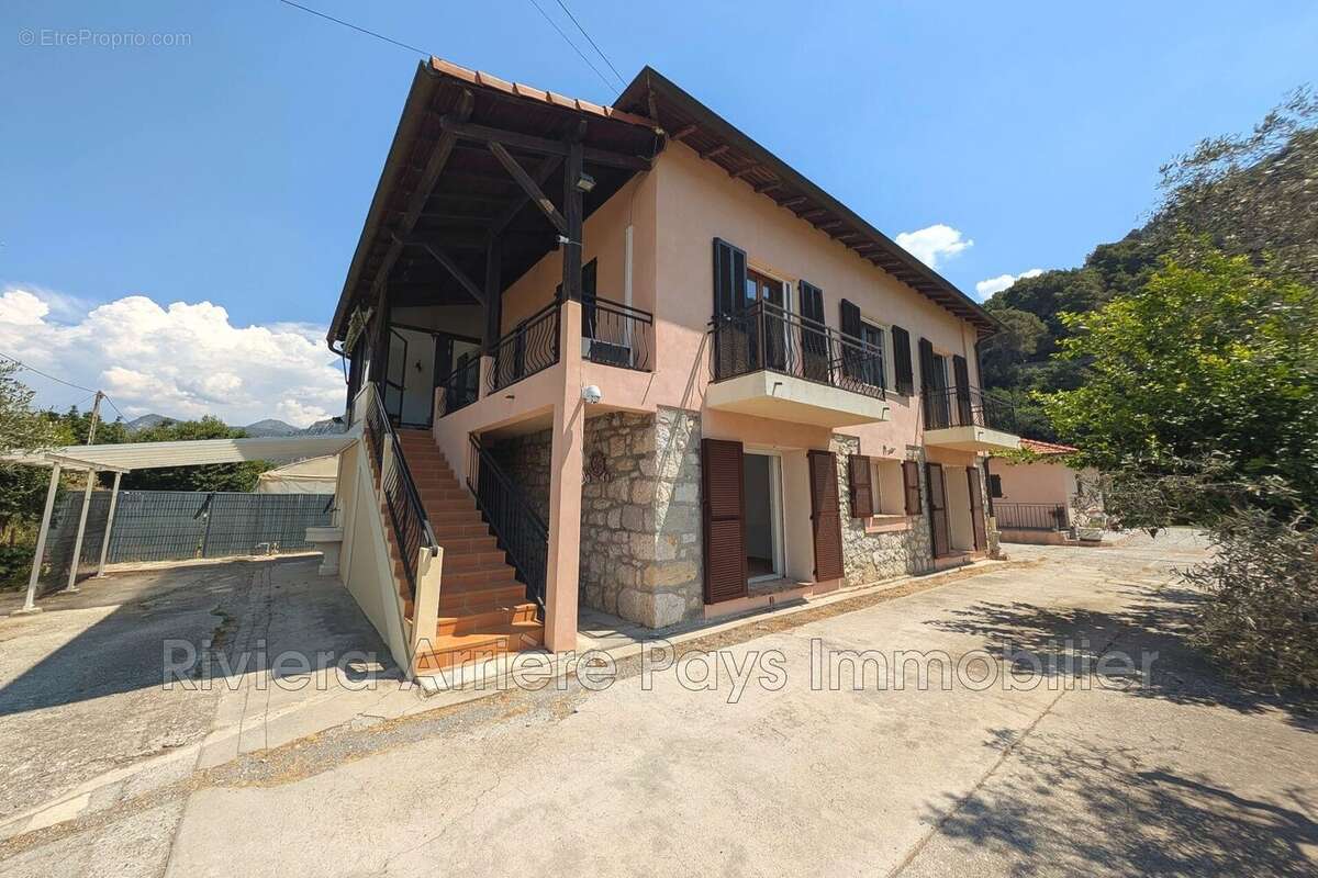 Maison à SAINT-MARTIN-DU-VAR