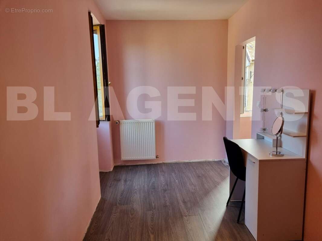 20250726_101836 - Maison à NOGENT-SUR-SEINE