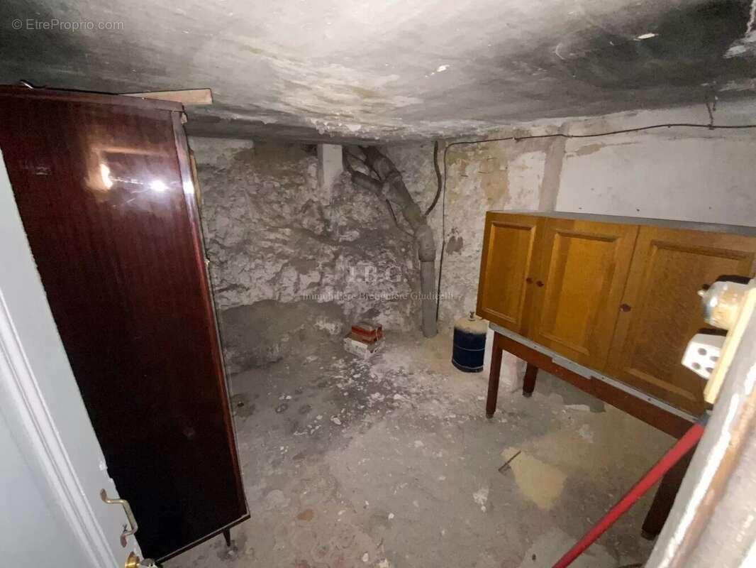 Appartement à MARSEILLE-6E