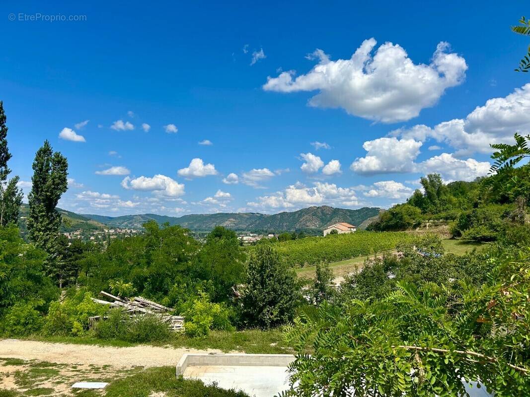 Terrain à TOURNON-SUR-RHONE