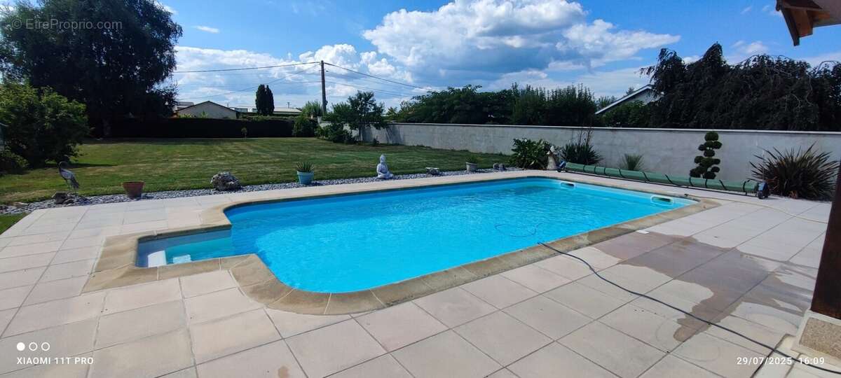 Maison à SAINT-CYR-SUR-MENTHON