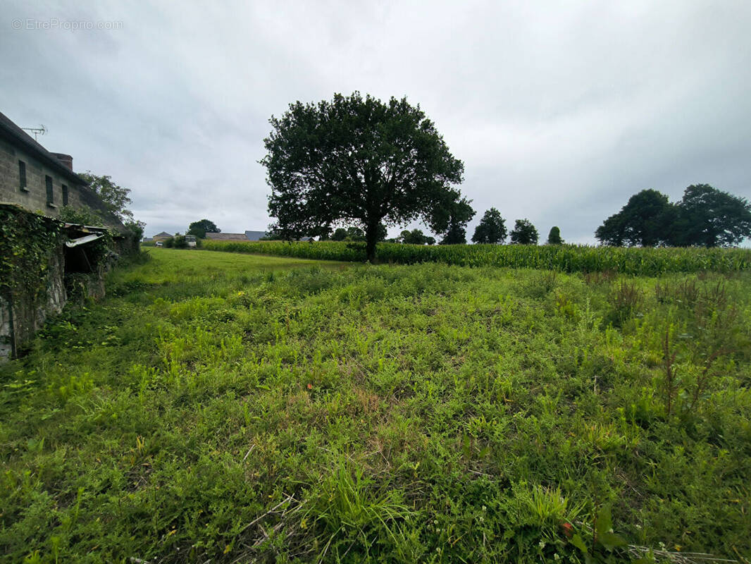 Maison à ROZ-LANDRIEUX