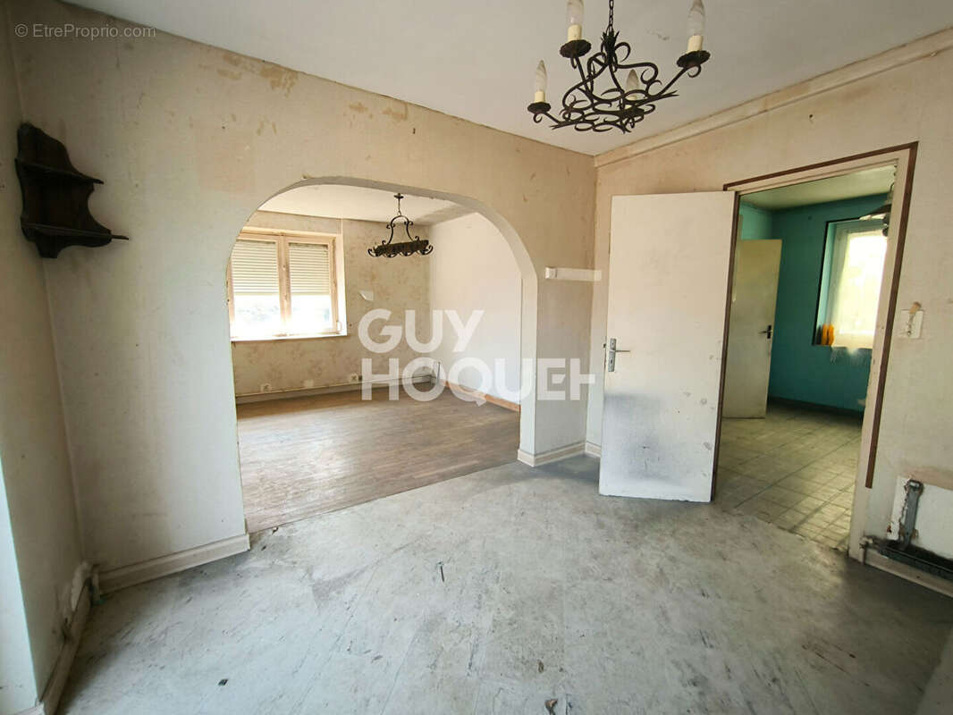 Maison à ROZ-LANDRIEUX