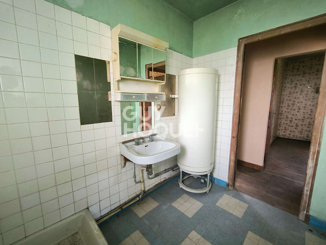 Maison à ROZ-LANDRIEUX