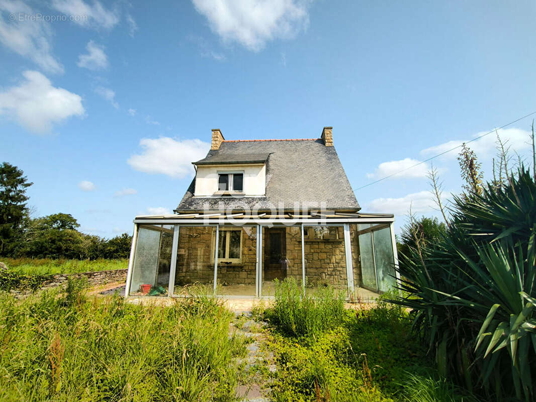 Maison à ROZ-LANDRIEUX