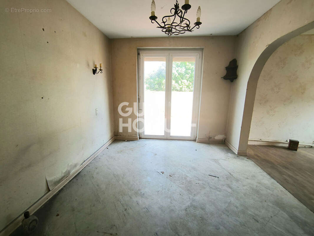 Maison à ROZ-LANDRIEUX