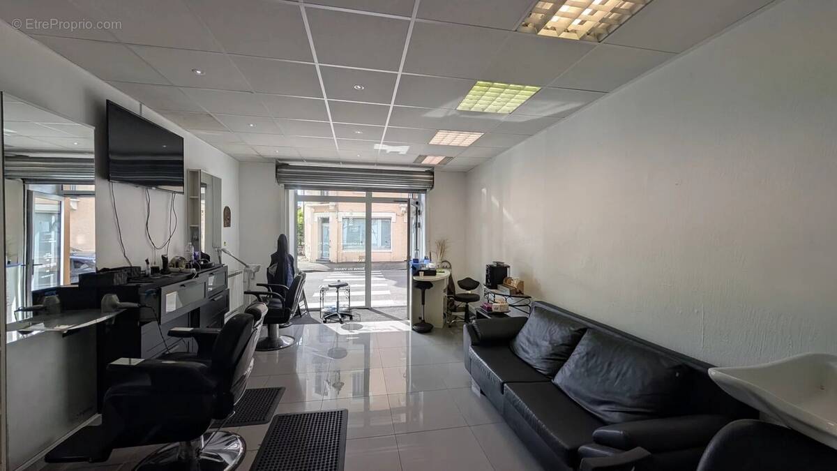 Commerce à AIX-LES-BAINS