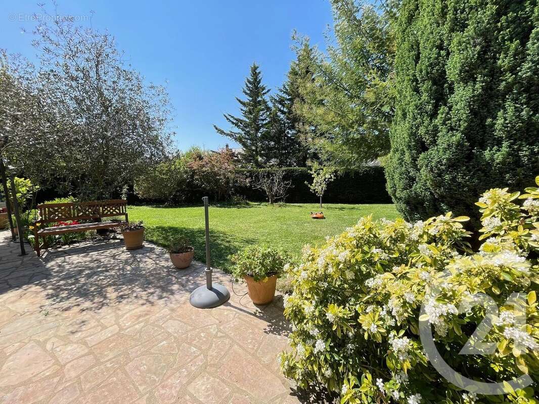 Maison à BOUCHEMAINE