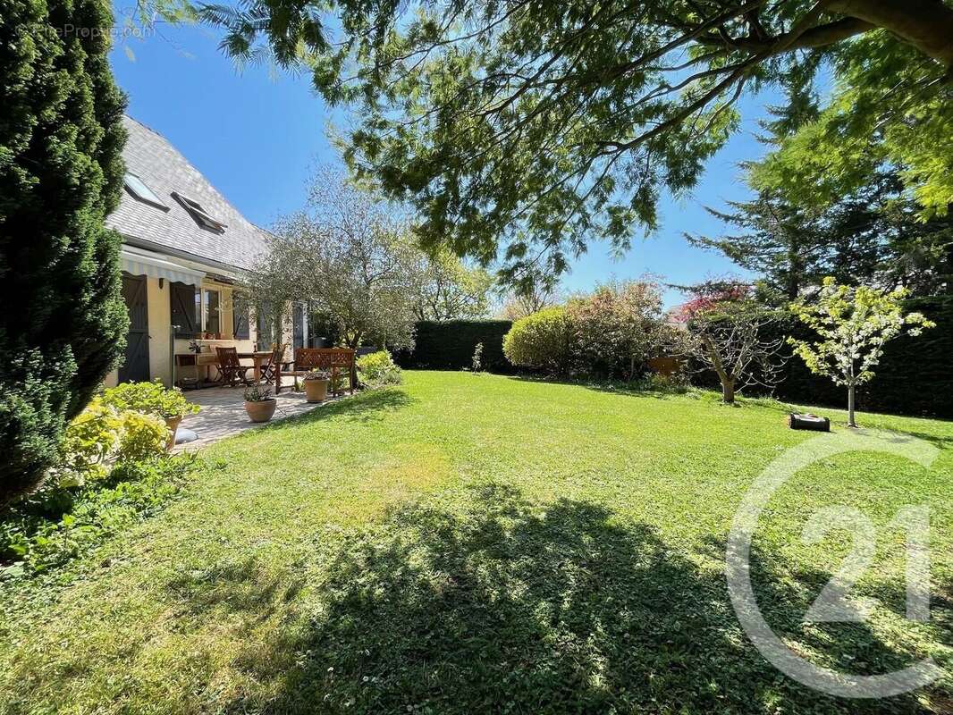 Maison à BOUCHEMAINE