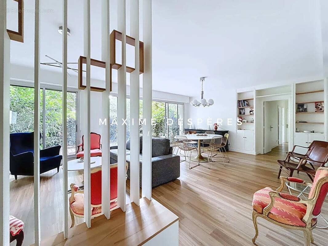 Appartement à NEUILLY-SUR-SEINE