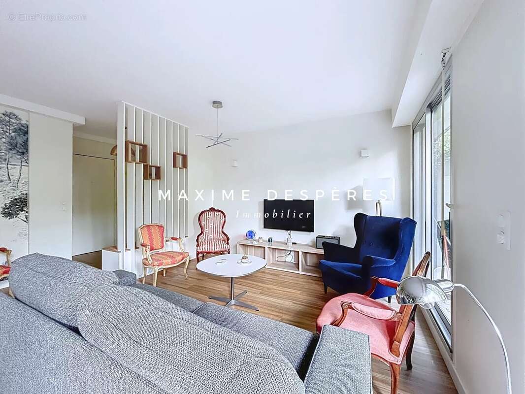 Appartement à NEUILLY-SUR-SEINE