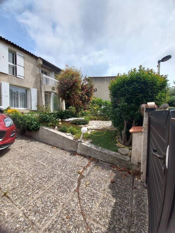 Appartement à MARSEILLE-9E