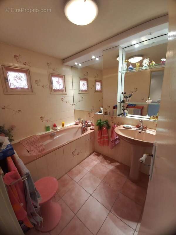 Appartement à MARSEILLE-9E