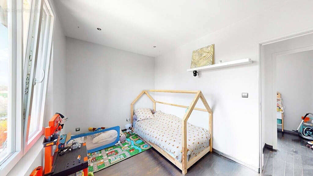 Maison à MANTES-LA-VILLE