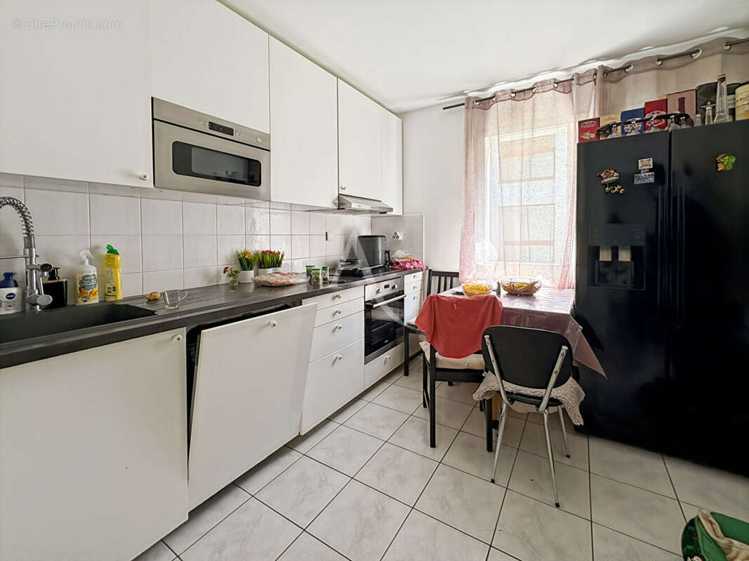 Appartement à LARDY