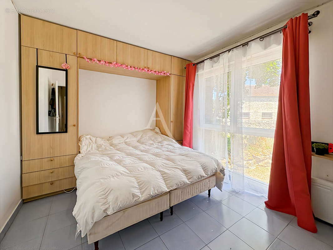 Appartement à LARDY